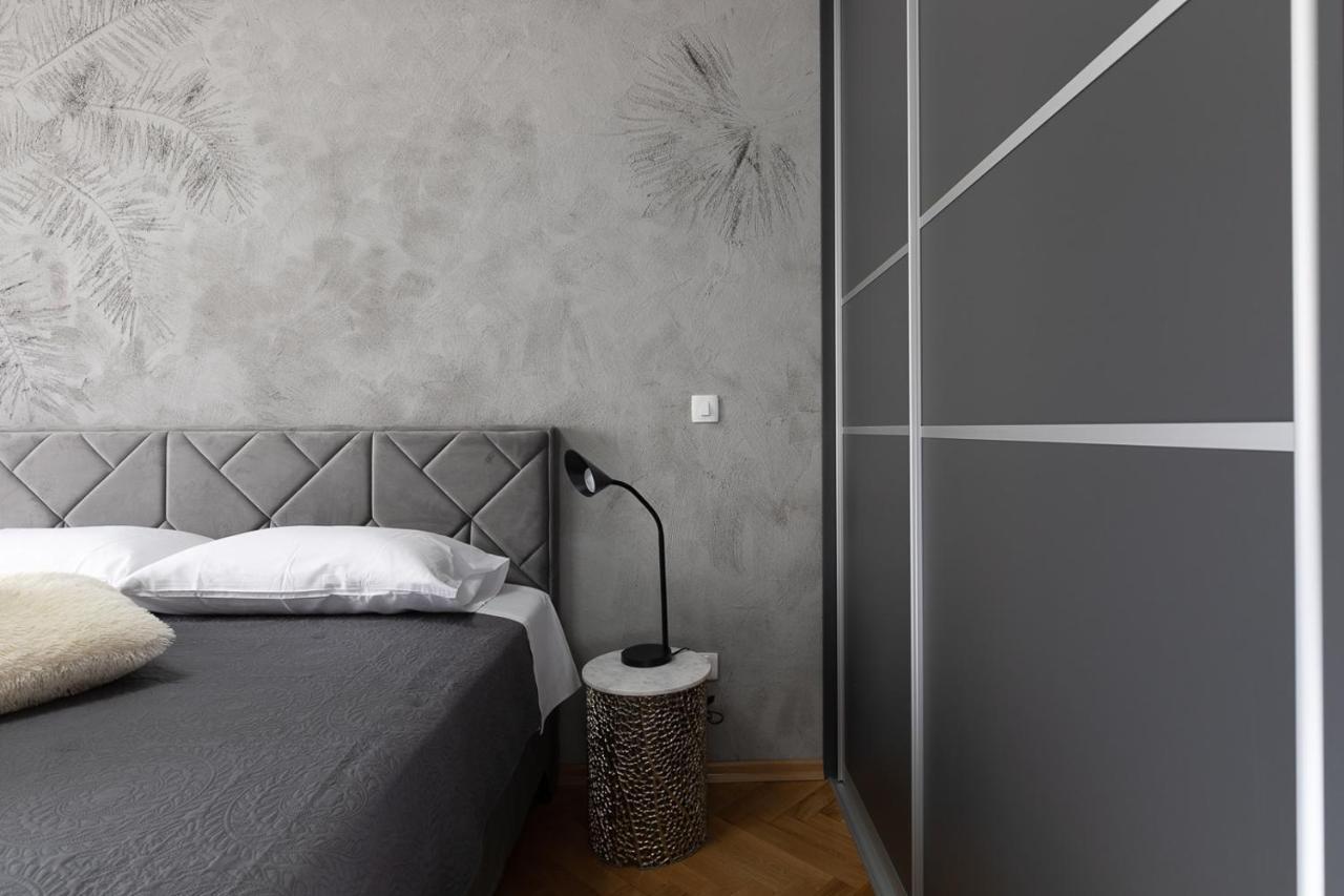 Apartment Dolly Completely Renovated 2023 Ровин Екстериор снимка